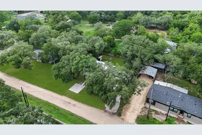 35 Bounty Street, Blessing, TX 77419 - Photo 33