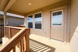 285 Middle Green Loop, Floresville, TX 78114 - Photo 11