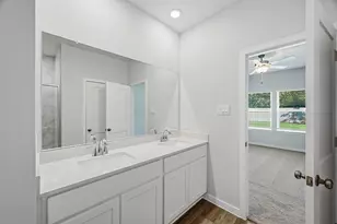8527 Light Rail Dr, Clute, TX 77441 - Photo 21