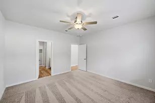 8527 Light Rail Dr, Clute, TX 77441 - Photo 19