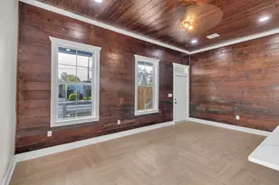 1708 Gentry St, Houston, TX 77009 - Photo 9