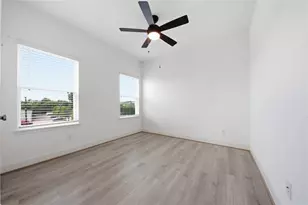 8903 Grovner Pl, Houston, TX 77055 - Photo 25