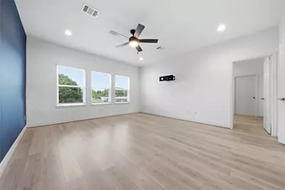 8903 Grovner Place, Houston, TX 77055 - Photo 15