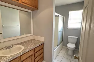 216 Gale St, Houston, TX 77009 - Photo 9