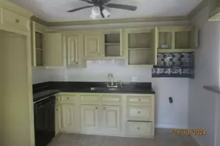 601 N 12th St, La Porte, TX 77571 - Photo 7