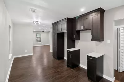 428 Van Molan Street, Houston, TX 77022 - Photo 11
