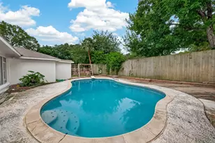 5207 Bent Bough Ln, Houston, TX 77088 - Photo 45