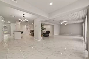5207 Bent Bough Ln, Houston, TX 77088 - Photo 13