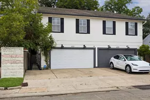 6012 Kirby Dr, West University Place, TX 77005 - Photo 1