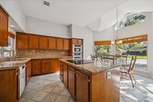 11414 Overbrook Ln, Houston, TX 77077 - Photo 9