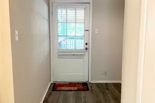 8281 Kingsbrook Rd, Houston, TX 77024 - Photo 3