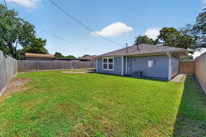 6855 Richwood Road, Houston, TX 77087 - Photo 33