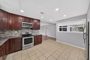 6855 Richwood Rd, Houston, TX 77087 - Photo 13