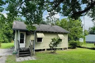 811 Flint St, Orange, TX 77630 - Photo 1