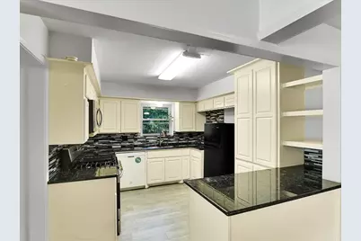 26702 Maplewood Drive, Spring, TX 77386 - Photo 11