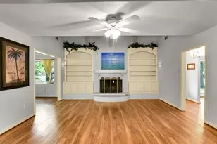 26702 Maplewood Dr, Spring, TX 77386 - Photo 5