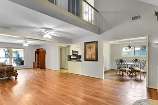 26702 Maplewood Dr, Spring, TX 77386 - Photo 7