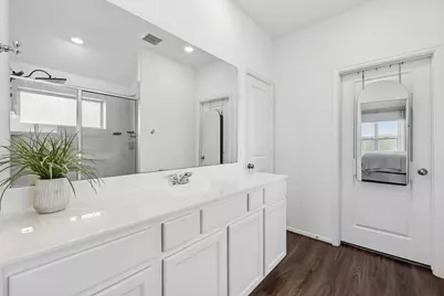 7106 Hillside Avenue, Mont Belvieu, TX 77523 - Photo 13