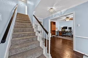 5618 Bough Ct, Houston, TX 77092 - Photo 7
