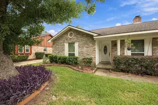 12318 Vanderheath Dr, Houston, TX 77031 - Photo 3