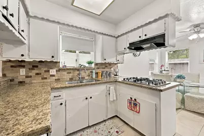 12318 Vanderheath Drive, Houston, TX 77031 - Photo 11