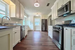 3979 County Rd 962B, Alvin, TX 77511 - Photo 13