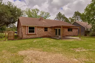 3979 County Rd 962B, Alvin, TX 77511 - Photo 29