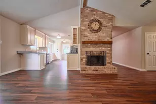 3979 County Rd 962B, Alvin, TX 77511 - Photo 9