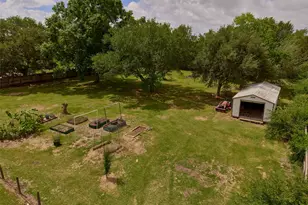 3979 County Rd 962B, Alvin, TX 77511 - Photo 35
