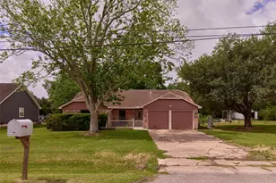3979 County Rd 962B, Alvin, TX 77511 - Photo 43