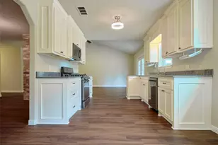 3979 County Rd 962B, Alvin, TX 77511 - Photo 11