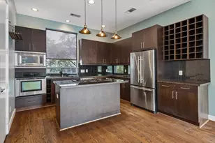 732 Ruthven St, Houston, TX 77019 - Photo 5