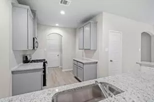 24702 Stablewood Forest, Houston, TX 77336 - Photo 11