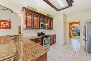 6907 Keats St, Houston, TX 77085 - Photo 9