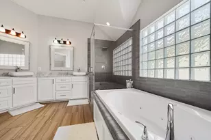 526 Westcross St, Houston, TX 77018 - Photo 15