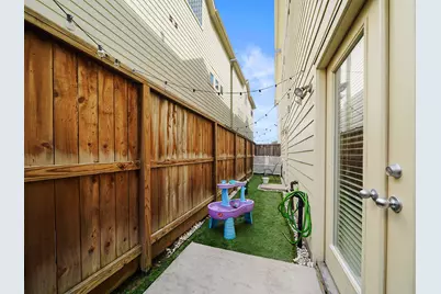 526 Westcross Street, Houston, TX 77018 - Photo 5