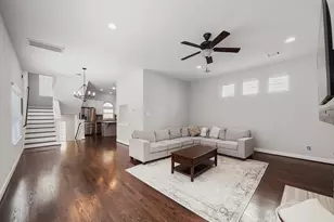 526 Westcross St, Houston, TX 77018 - Photo 7