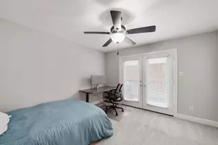 526 Westcross St, Houston, TX 77018 - Photo 3