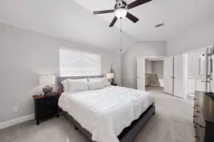526 Westcross St, Houston, TX 77018 - Photo 13