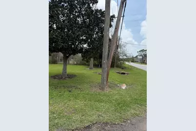 1021 Lake Road Road, La Marque, TX 77568 - Photo 3