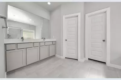 11819 Royal Willow Lane, Houston, TX 77066 - Photo 21