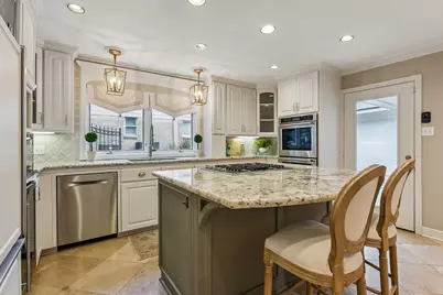 13630 Queensbury Lane, Houston, TX 77079 - Photo 7