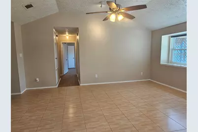 1009 Canyon Springs Drive, La Porte, TX 77571 - Photo 7