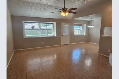 1009 Canyon Springs Drive, La Porte, TX 77571 - Photo 3