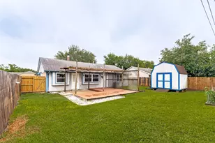 1009 Canyon Springs Dr, La Porte, TX 77571 - Photo 19