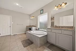 1914 Walnut Green Cir, Rosenberg, TX 77471 - Photo 21