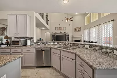 1914 Walnut Green Circle, Rosenberg, TX 77471 - Photo 9
