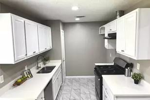 903 Roper St, Houston, TX 77034 - Photo 7