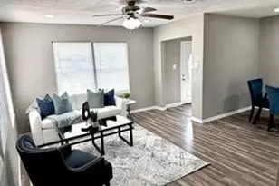 903 Roper St, Houston, TX 77034 - Photo 3