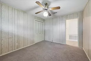 1016 S 27th St, Nederland, TX 77627 - Photo 15